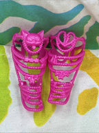 Monster High G3 Catty Noir Hauntlywood Mysteries Doll Pink Boot Chains Only