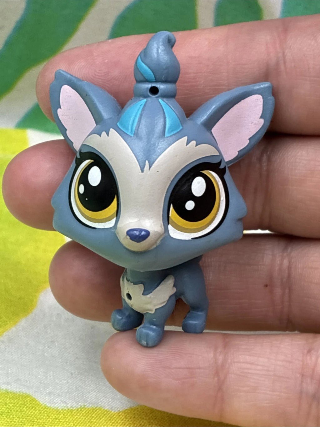 LPS Littlest Pet Shop LPS Shuttle Barkley Wolfley Yorkie Dog #92 Figure 2016