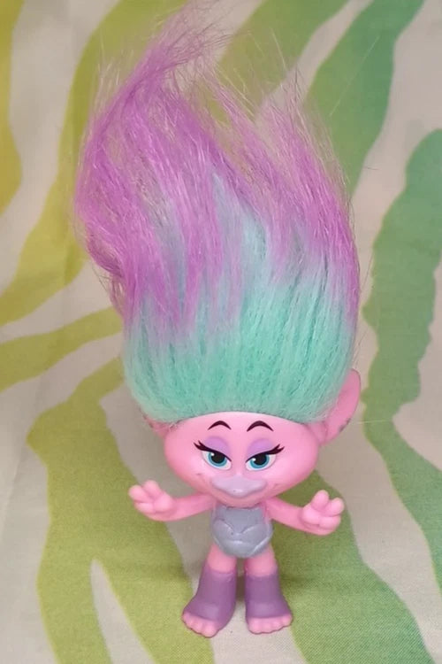 DreamWorks Trolls Poppy's Fashion Frenzy Satin Figure