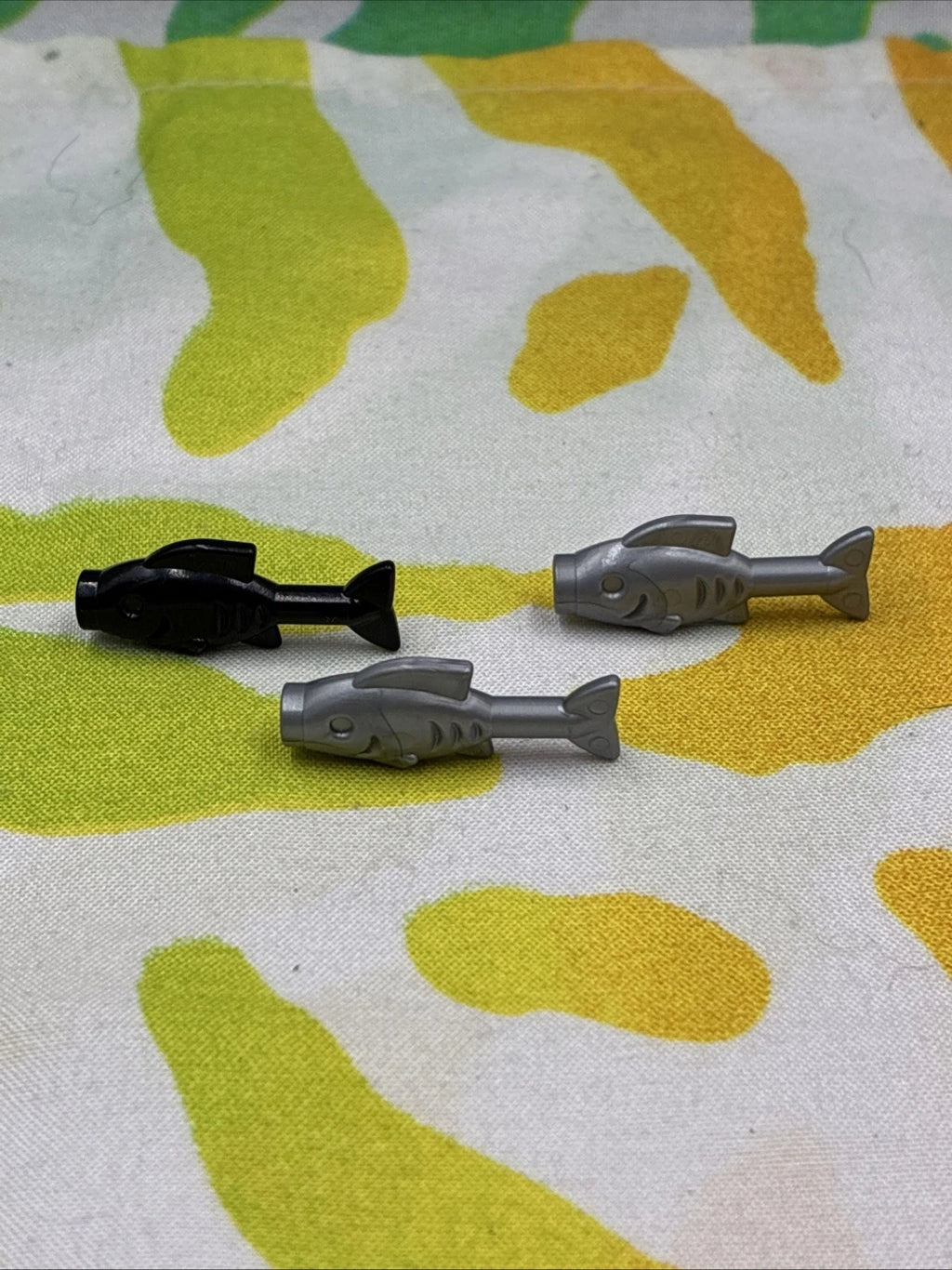 Lego Water Animal Set Of 3 Fish Black Flat Silver 64648