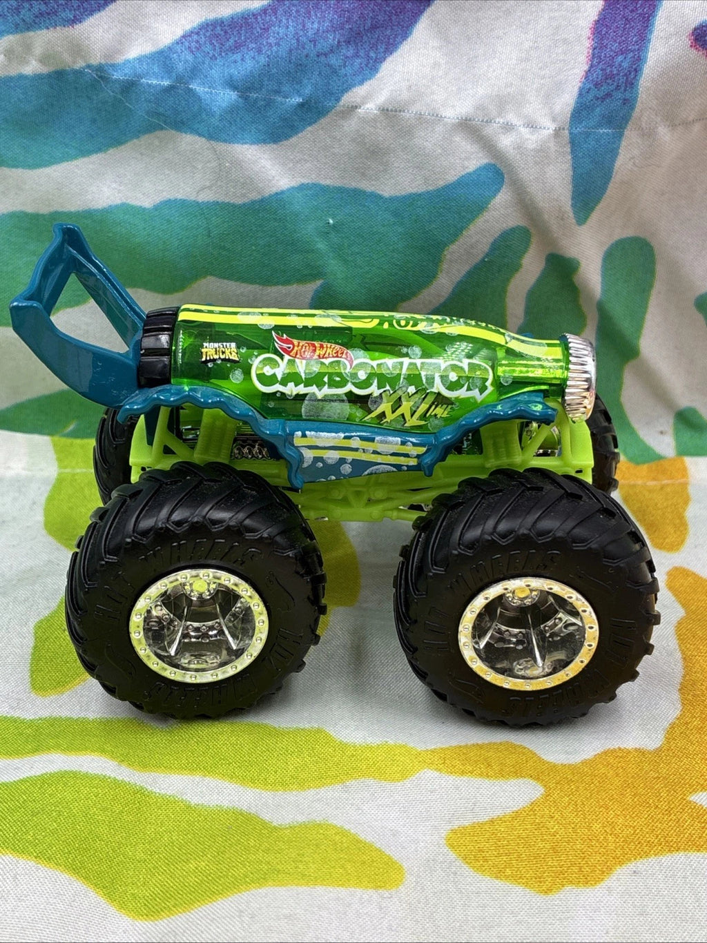 Hot Wheels Monster Truck Carbonator XXLime 2022 Green & Blue Loose