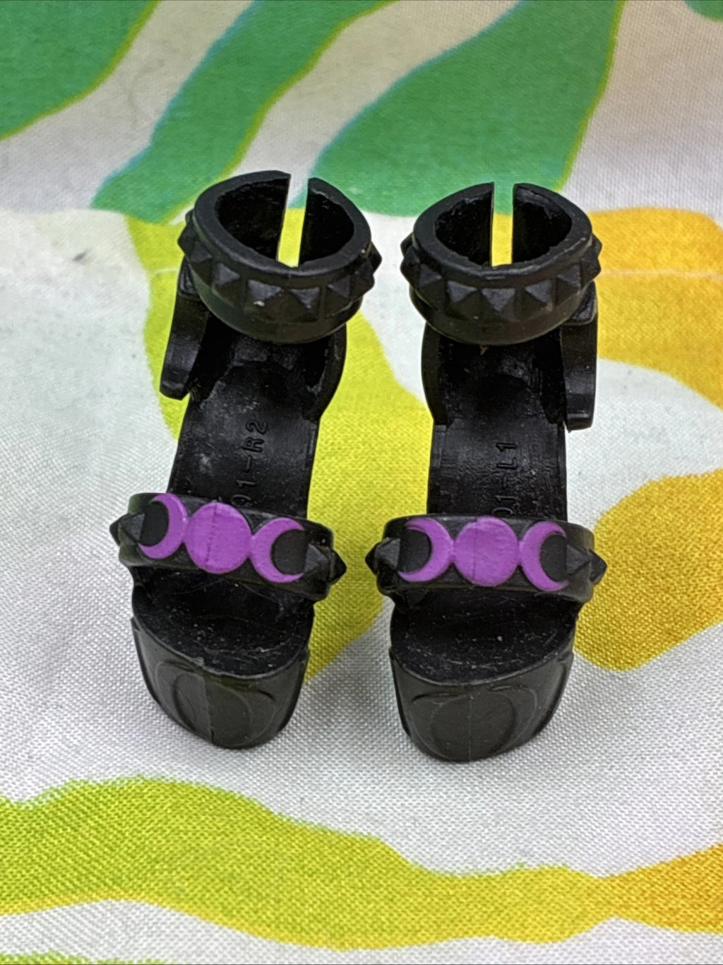 Monster High G3 Clawdeen Wolf Monster Ball Doll Black Shoes Only