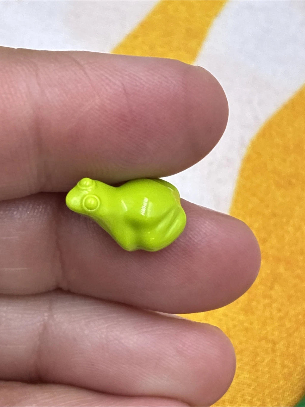 Lego Land Animal Set Of 8 Frog Figures X223 Green Yellow Gold Brown Lime