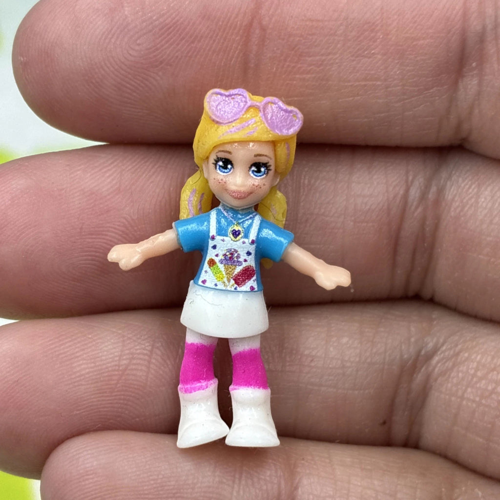 Polly Pocket Pollyville Ice Cream Truck W/ Doll & Table 2018