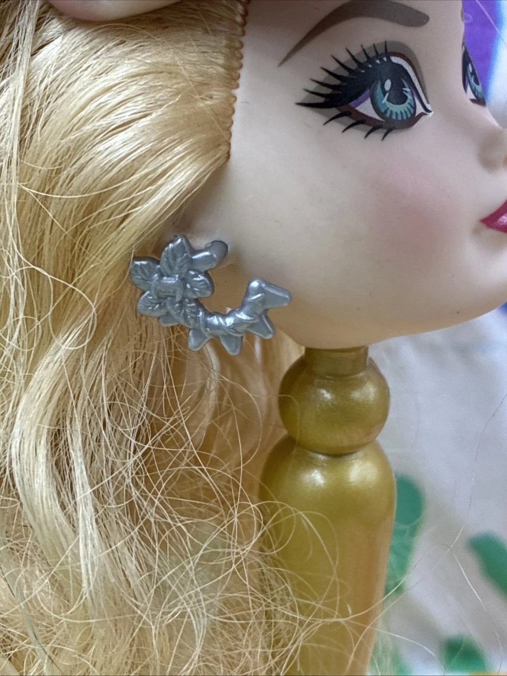 Monster High G3 Venus McFlytrap Core Doll Jewelry Silver Vine Earrings Only