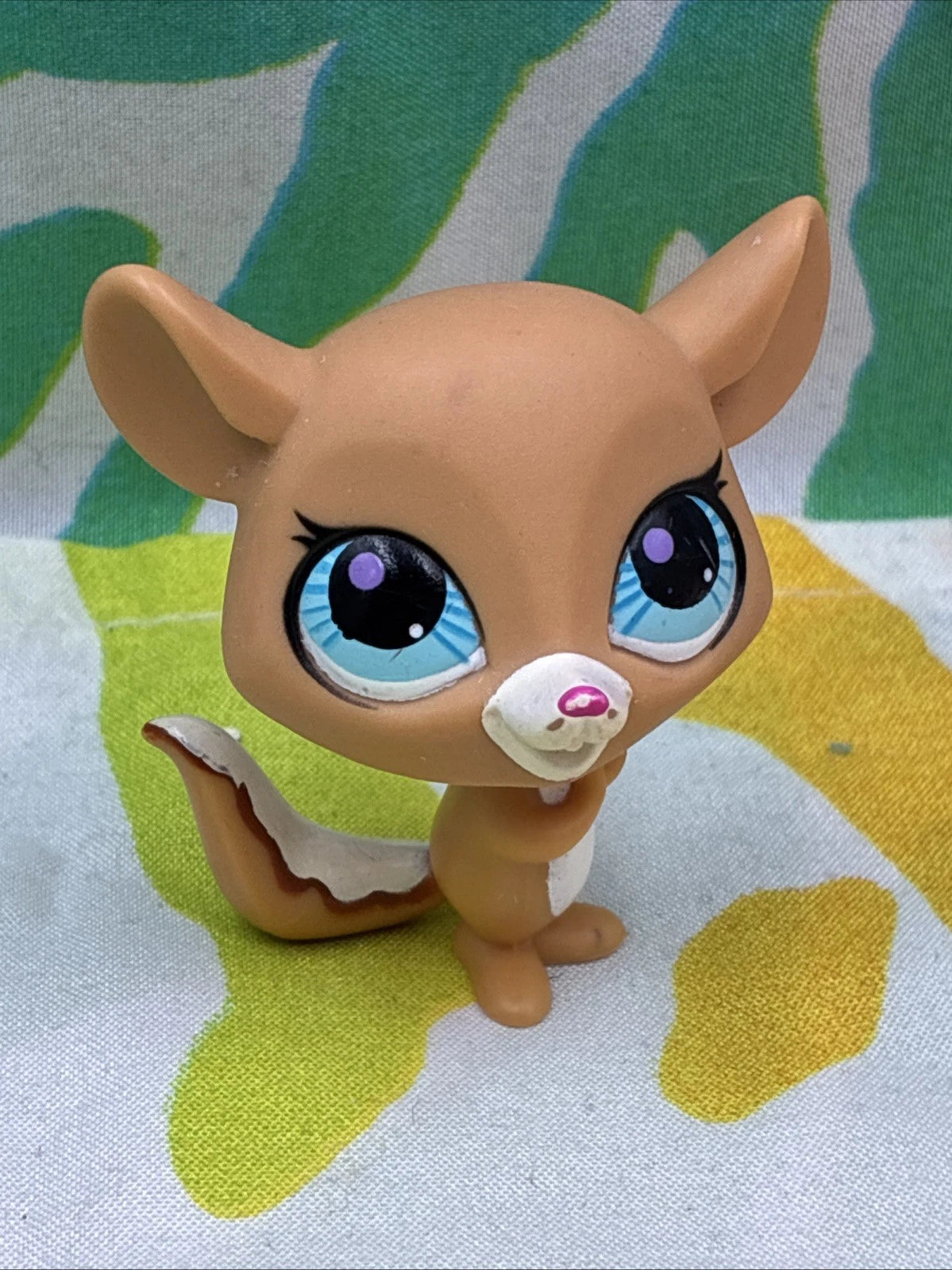 LPS Littlest Pet Shop Hide & Sweet Chipmunk #3068 Figure
