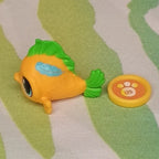 Littlest Pet Shop LPS Lucky Pets Wave 1 Lotta Fish With Coin