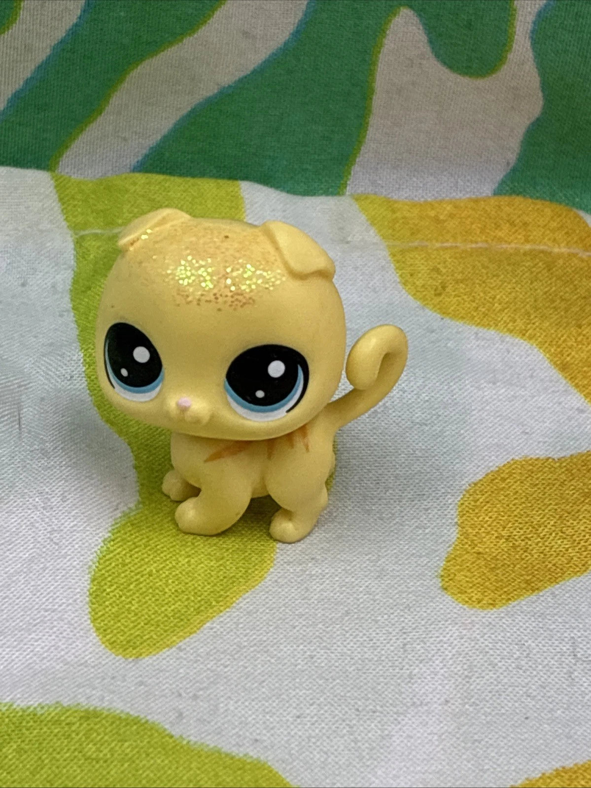 LPS Littlest Pet Shop Lemon Dazzleby Cat Shorthair Mini Rainbow Friends Figure