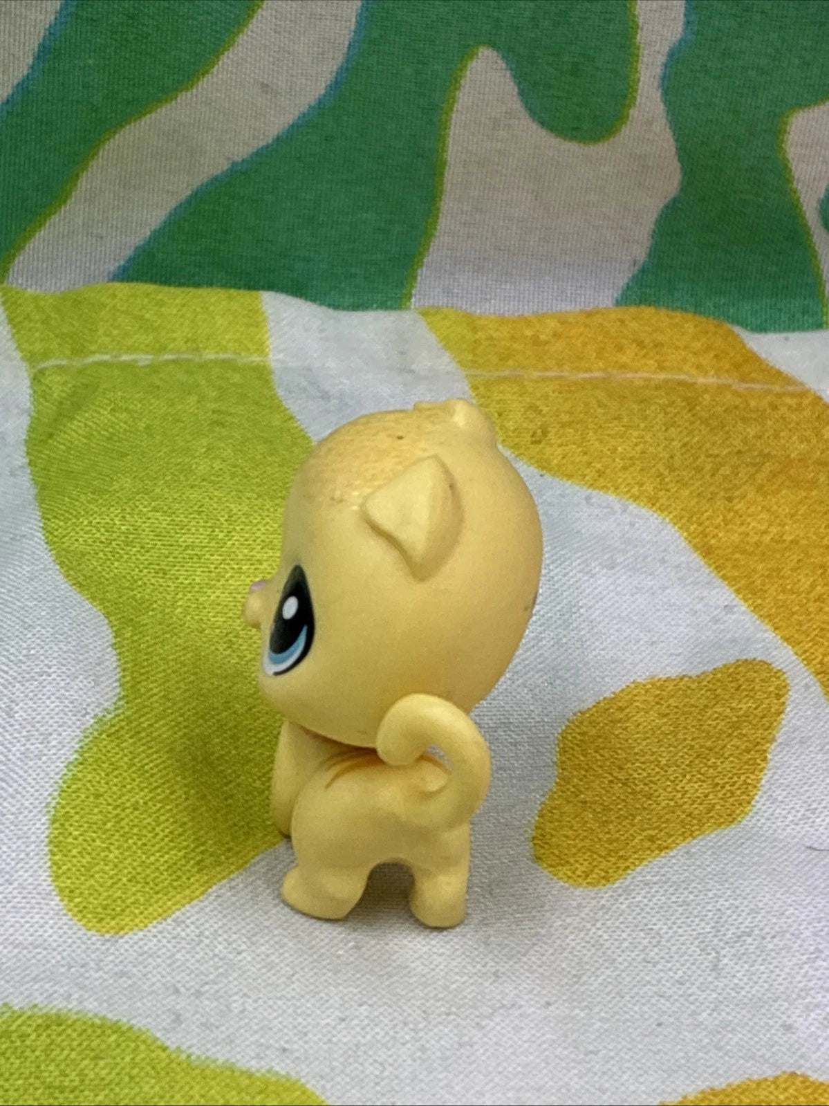 LPS Littlest Pet Shop Lemon Dazzleby Cat Shorthair Mini Rainbow Friends Figure