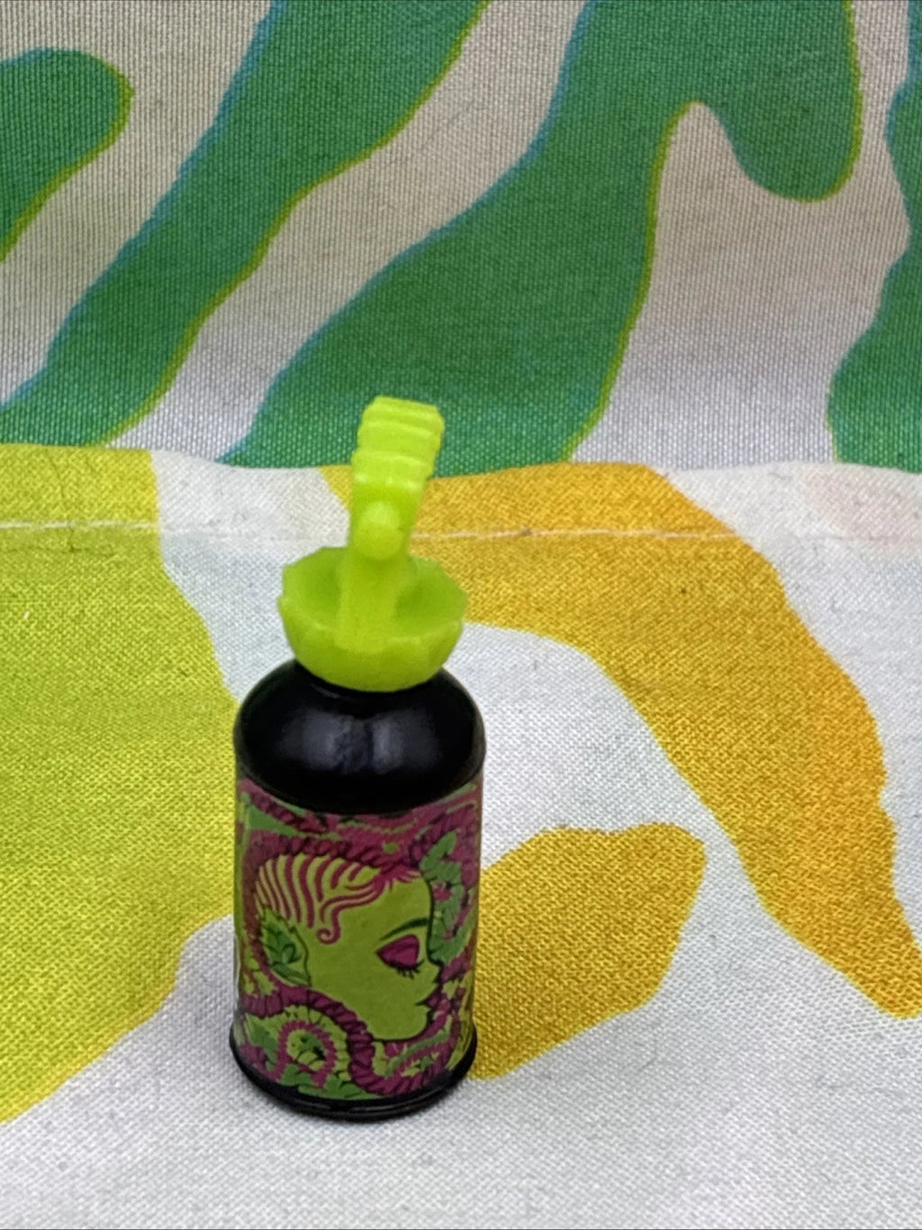Monster High G3 Venus McFlytrap Core Doll Accessory Spray Water Bottle Only