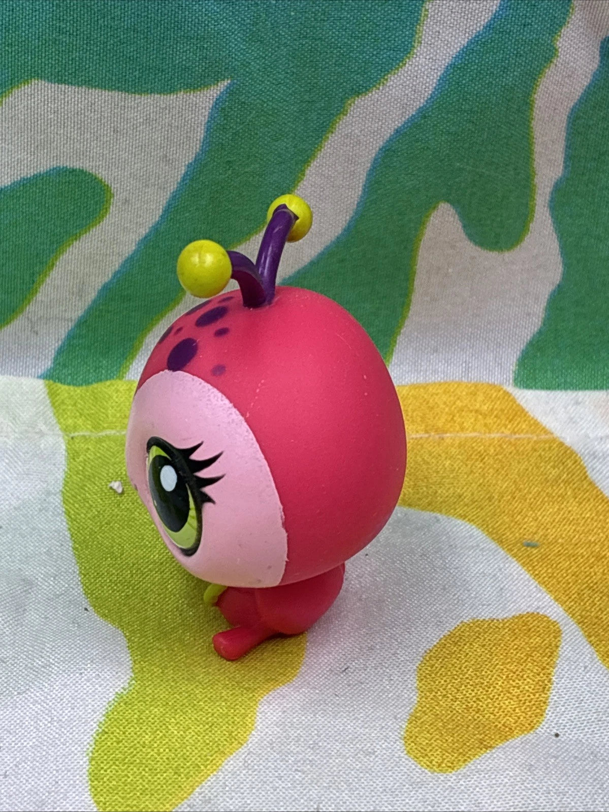 LPS Littlest Pet Shop Sweet Drop Shop Ladybug #3218 Figure