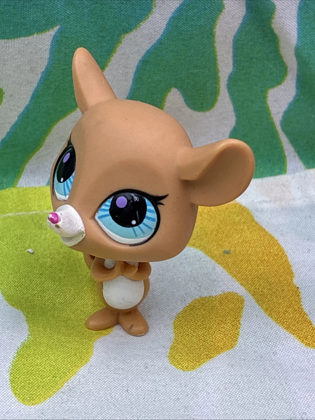 LPS Littlest Pet Shop Hide & Sweet Chipmunk #3068 Figure
