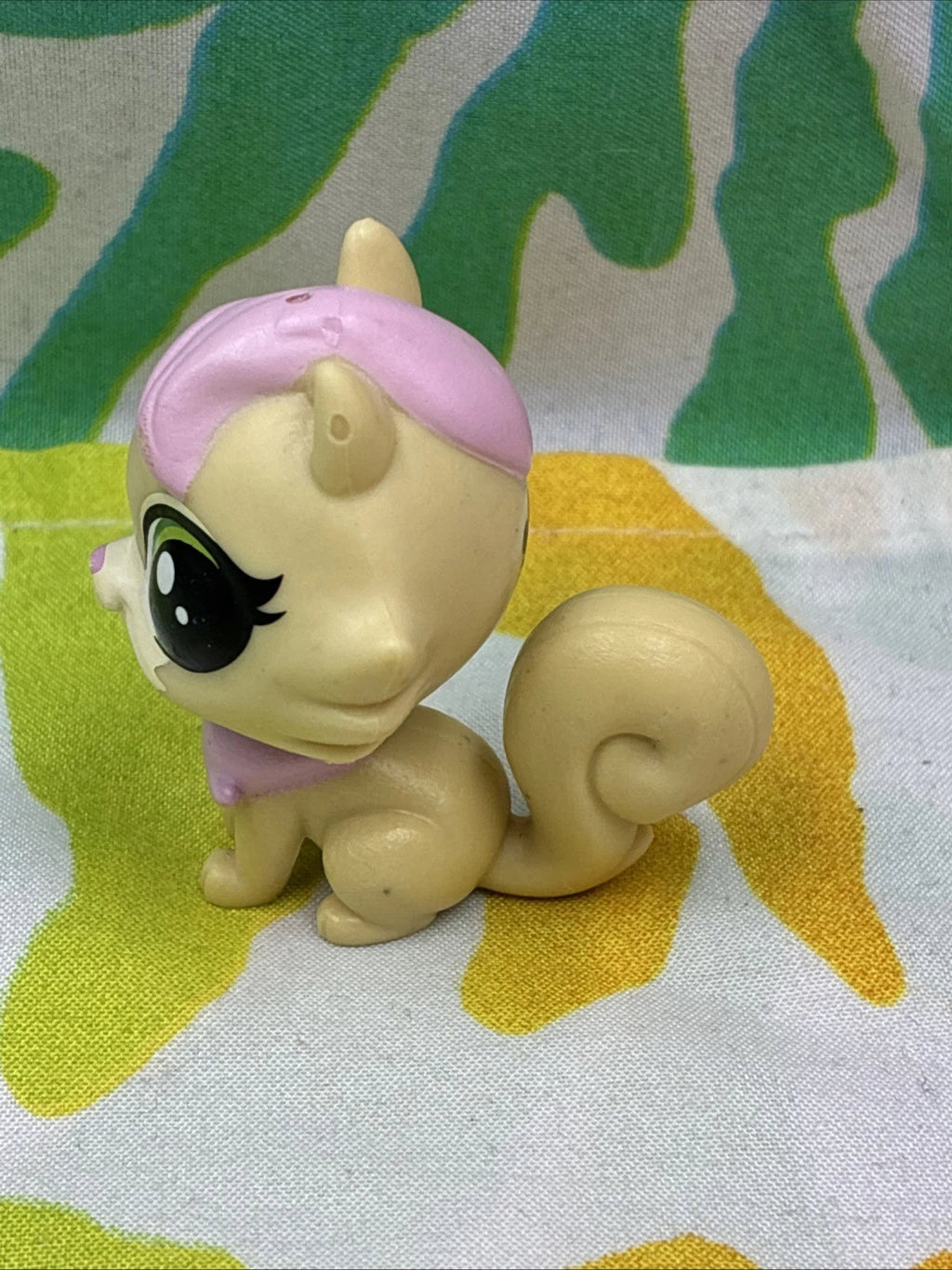 LPS Littlest Pet Shop Surprise Families Karey Cane Cat #3918 Figure