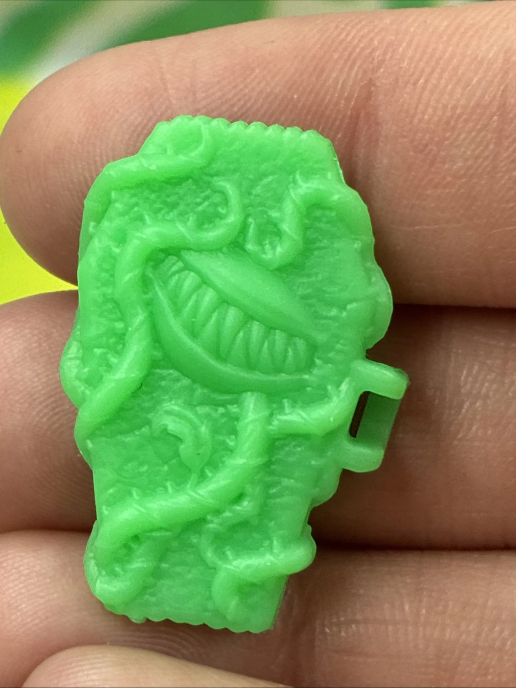 Monster High G3 Venus McFlytrap Core Doll Accessory Green Coffinphone Cell Only