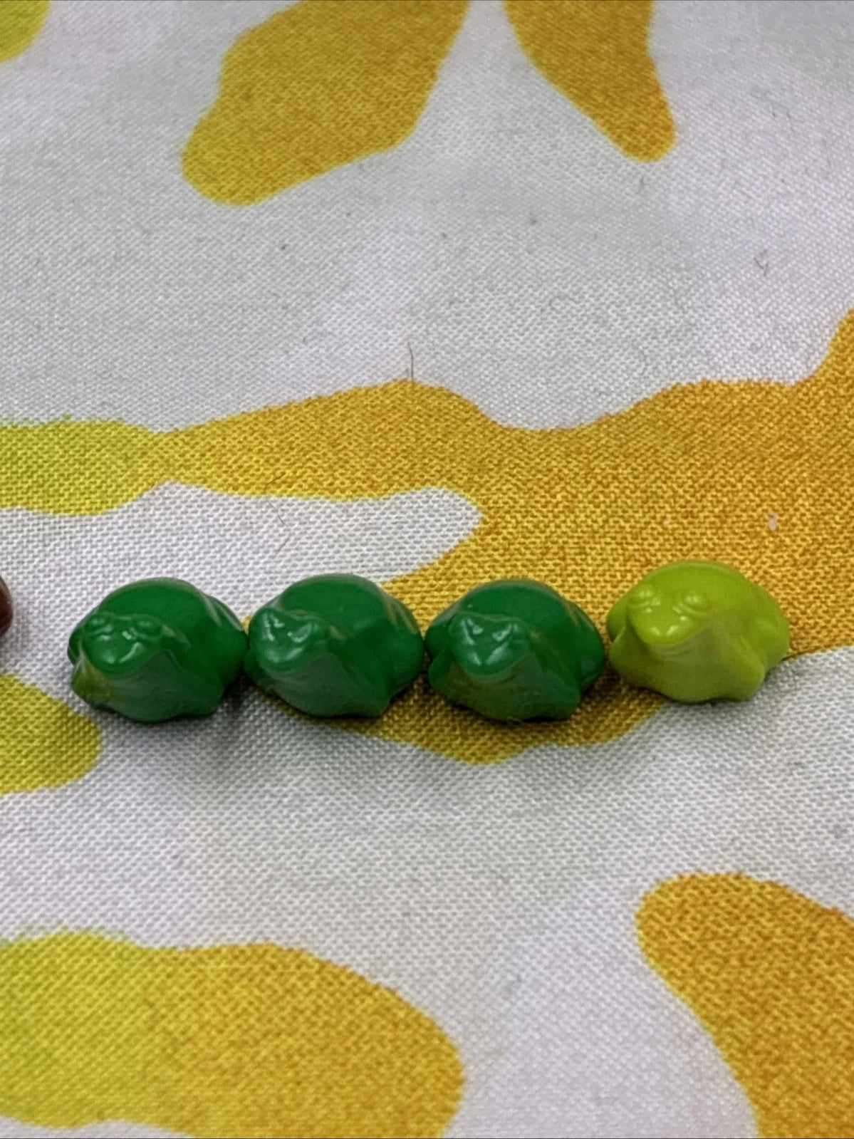 Lego Land Animal Set Of 8 Frog Figures X223 Green Yellow Gold Brown Lime