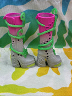 Monster High G3 Venus McFlytrap Core Doll Shoes Pink Grey Boots With Vines Only