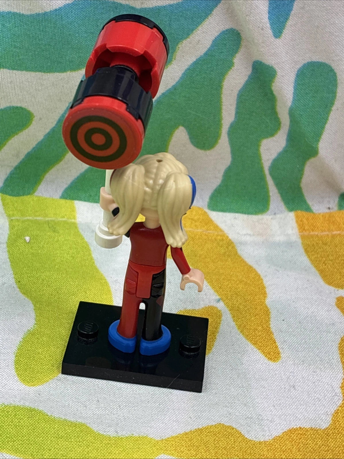 Lego DC Super Hero Girls Harley Quinn Minifigure With Hammer From Set 41236