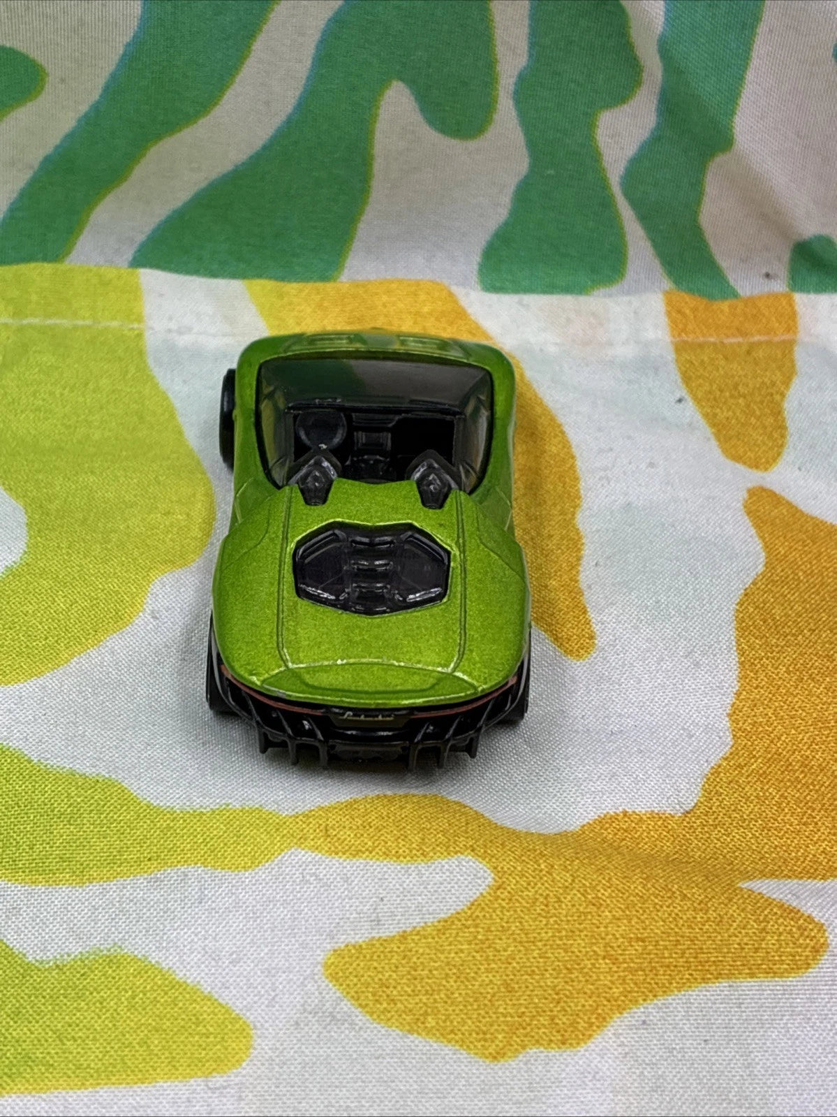 Hot Wheels 2016 Lamborghini Centenario Roadster Green Diecast Car Loose FYB38