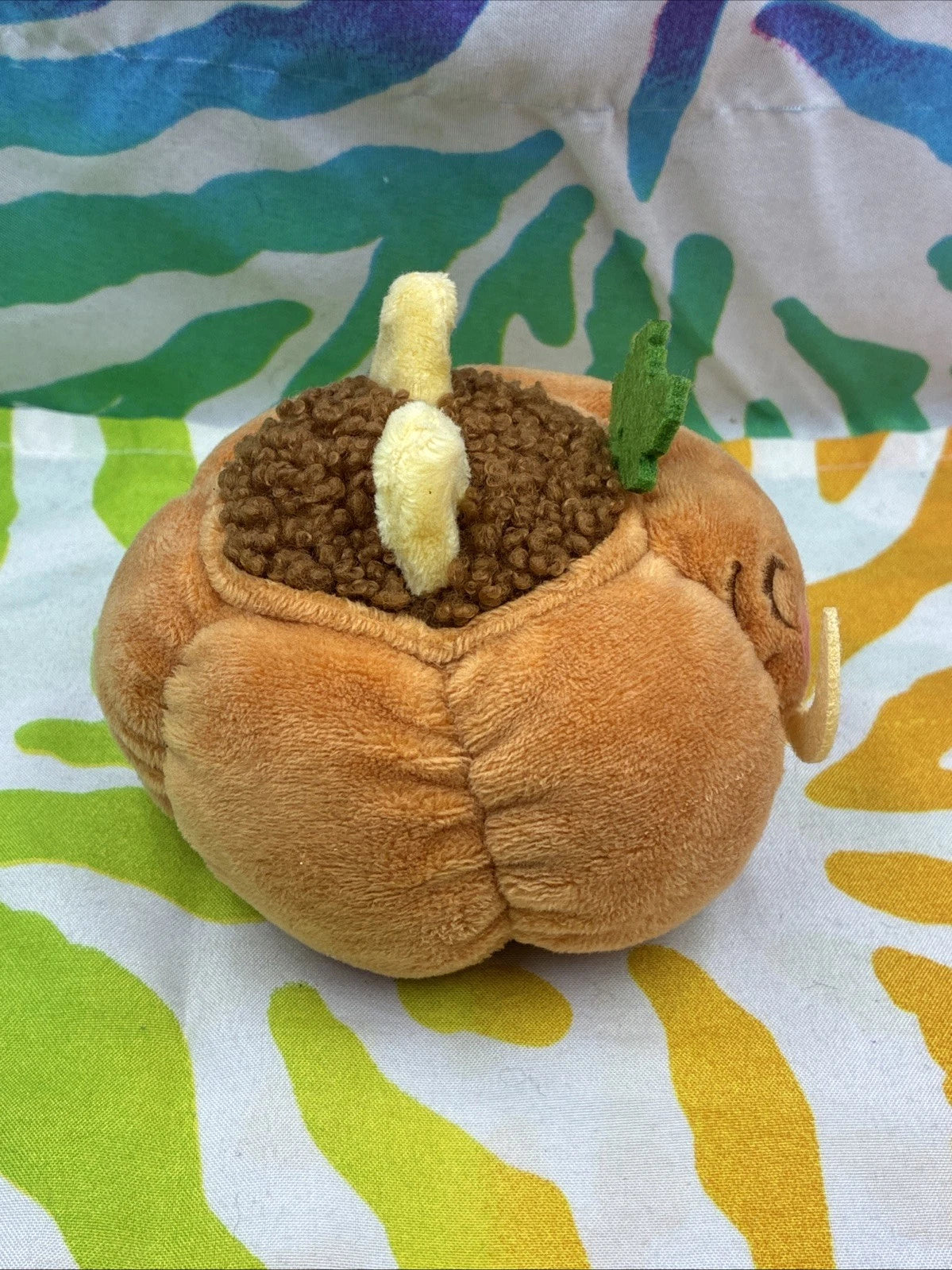 Disney Munchlings Series 1 Single Serve Pumbaa Pumpkin Sage Scented Plush