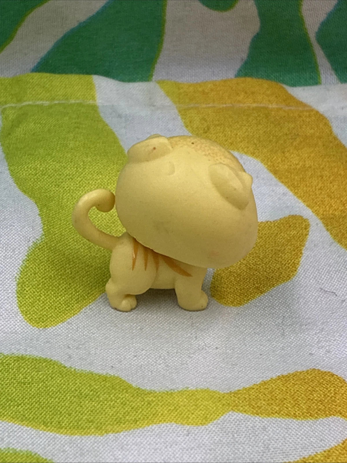 LPS Littlest Pet Shop Lemon Dazzleby Cat Shorthair Mini Rainbow Friends Figure