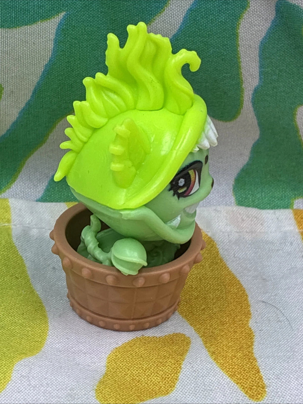 Monster High G3 Venus McFlytrap Core Doll Pet Plant Chewlian With Pot Only