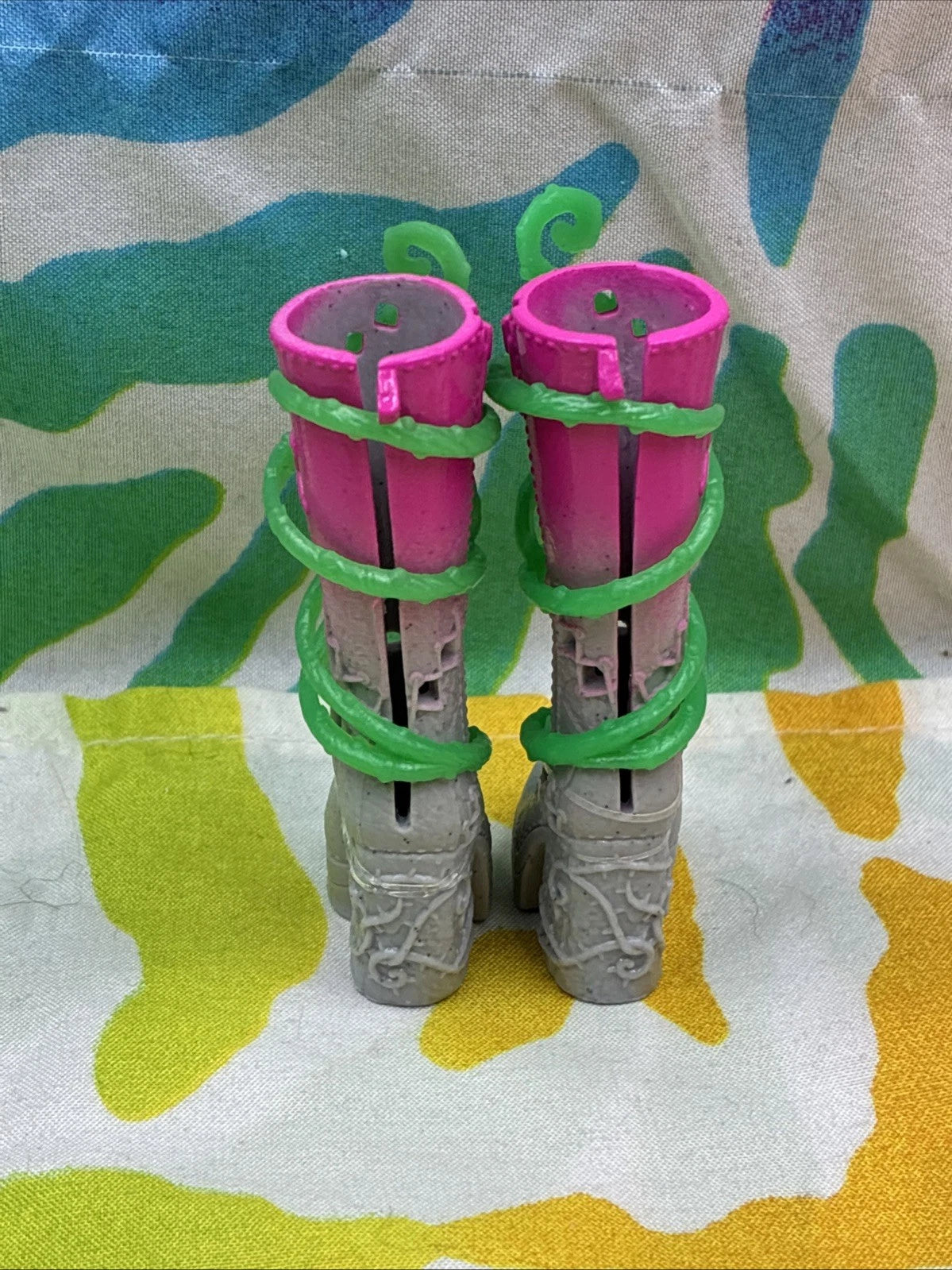 Monster High G3 Venus McFlytrap Core Doll Shoes Pink Grey Boots With Vines Only