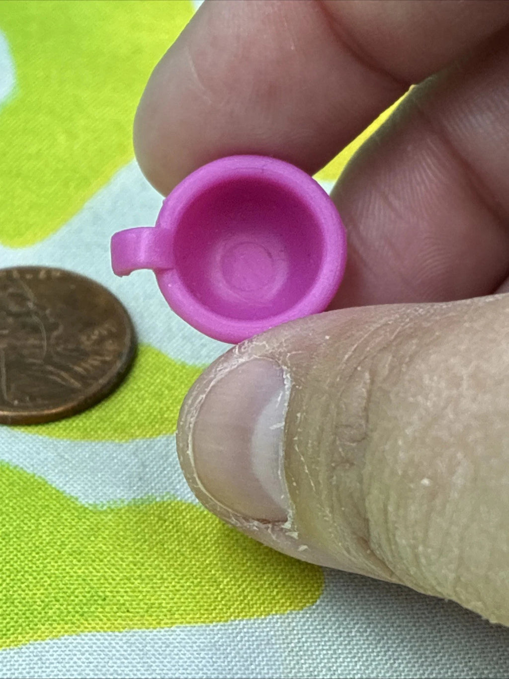 LPS Littlest Pet Shop Accessories Dark Pink Cup