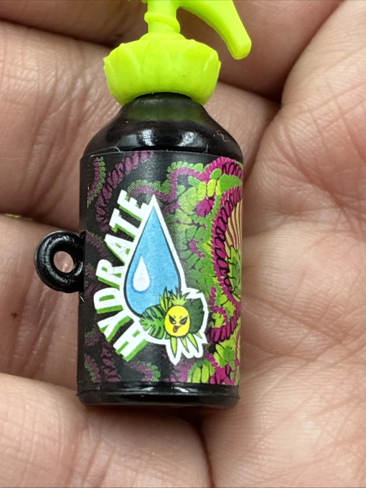 Monster High G3 Venus McFlytrap Core Doll Accessory Spray Water Bottle Only