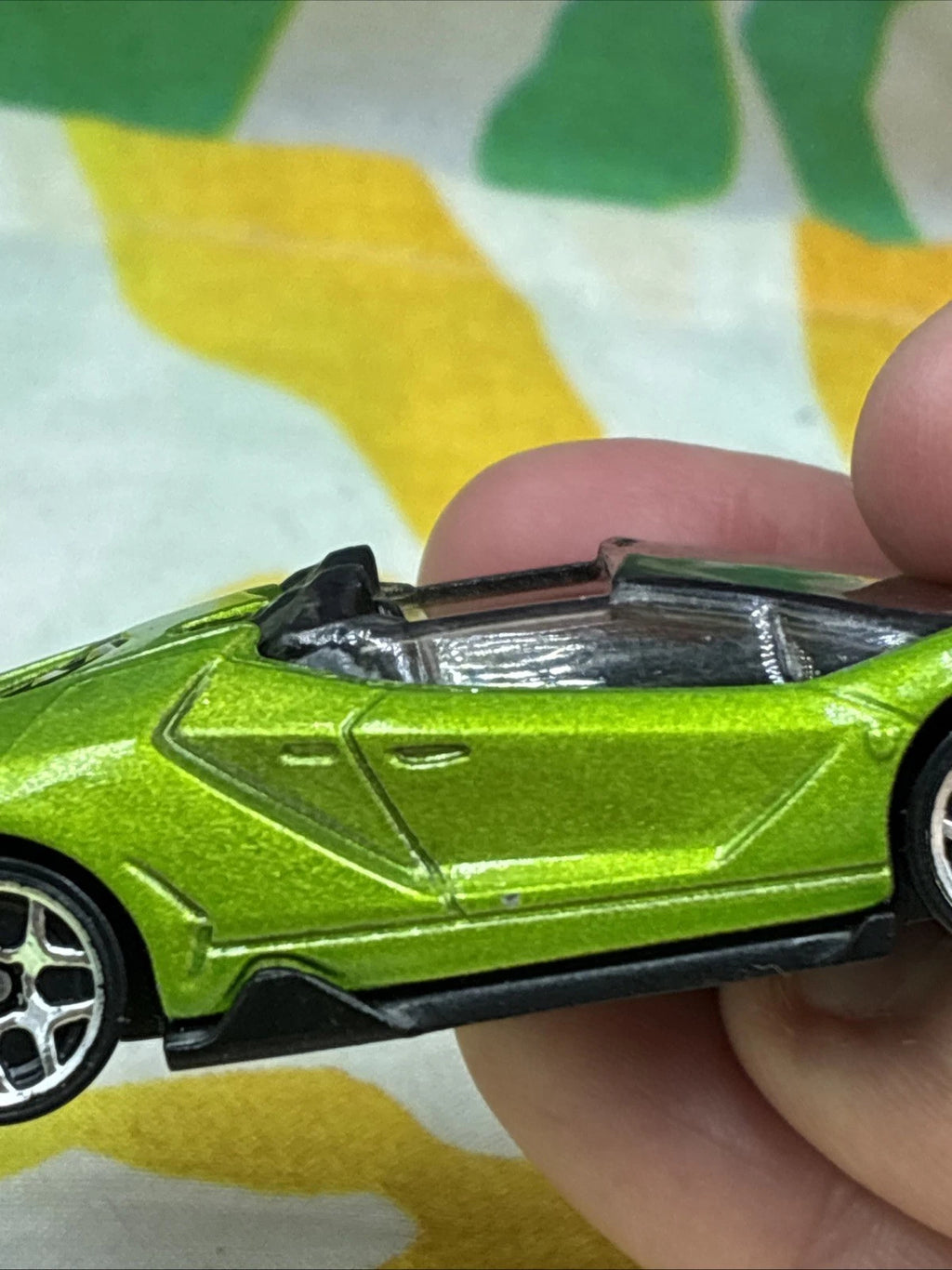 Hot Wheels 2016 Lamborghini Centenario Roadster Green Diecast Car Loose FYB38