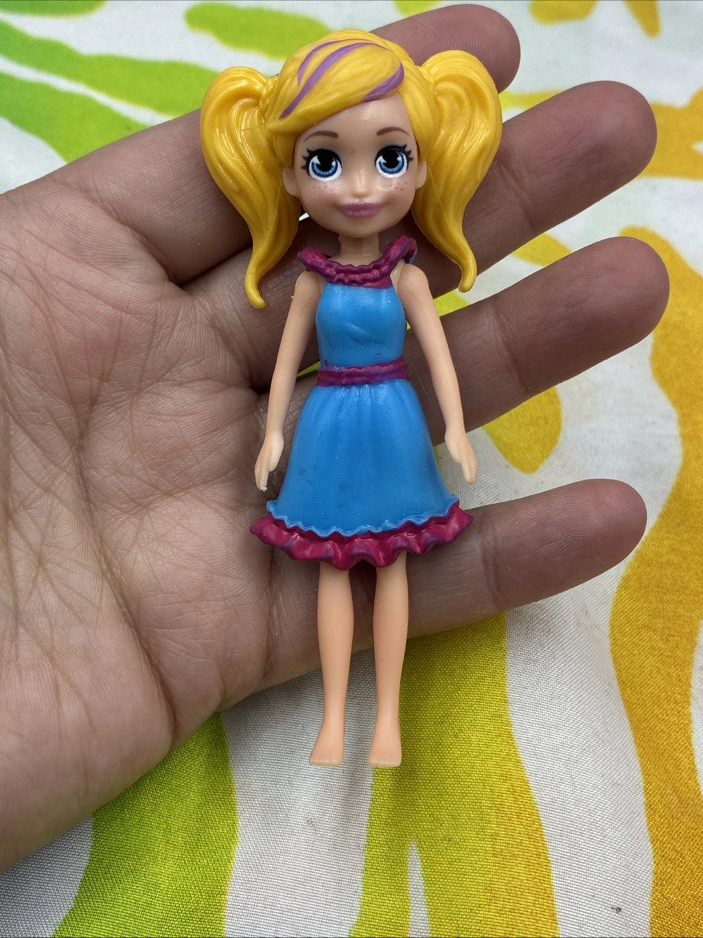 Polly Pocket Lot Of 15 Dolls & Accessories 2018 Versions