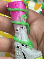 Monster High G3 Venus McFlytrap Core Doll Shoes Pink Grey Boots With Vines Only