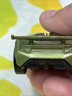 Hot Wheels 2015 Impavido 1 Green Diecast Car Loose L9943